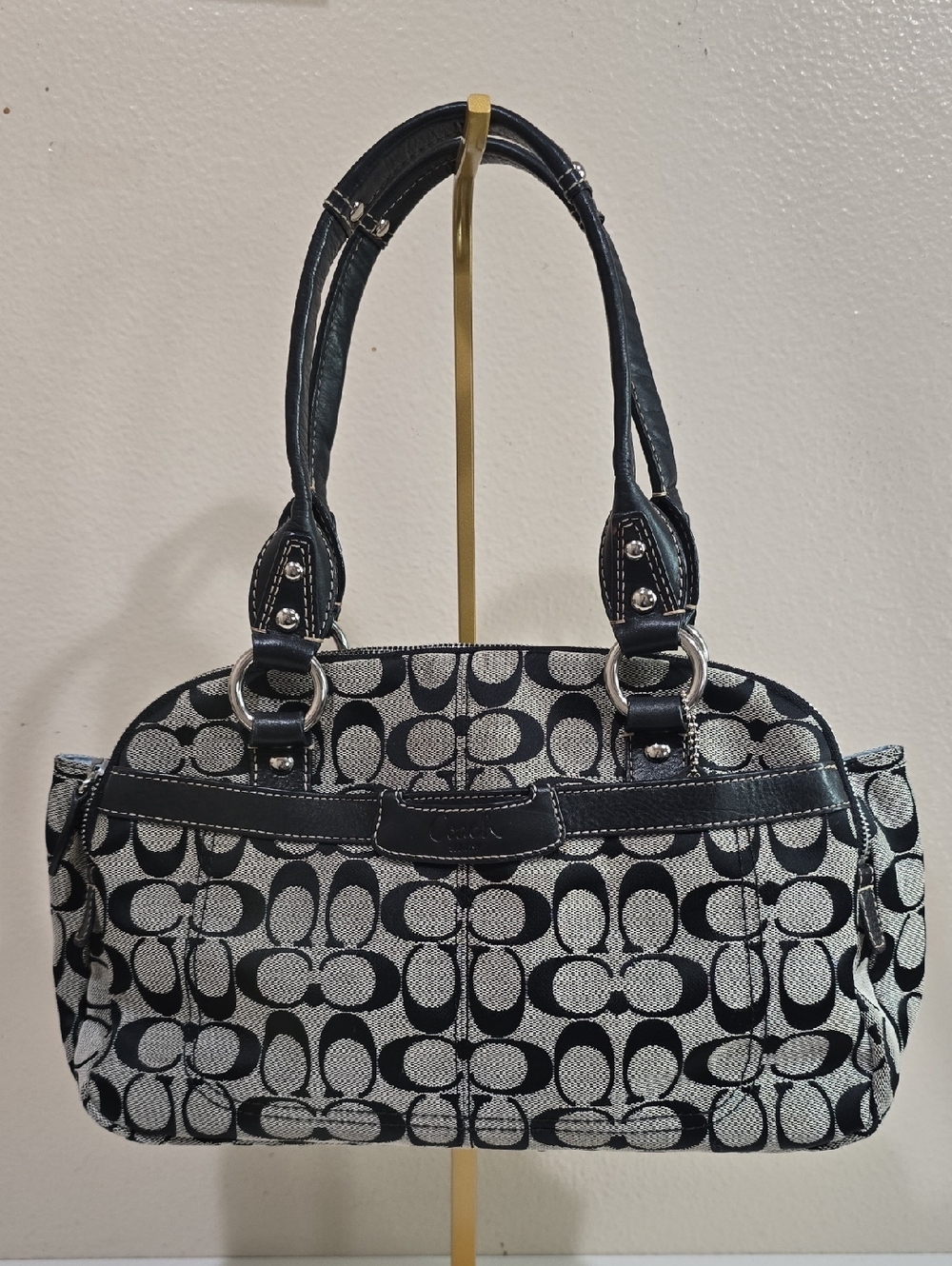 🥀Coach Black and Ivory Signature Jacquard Shoulder Bag with Leather Trim